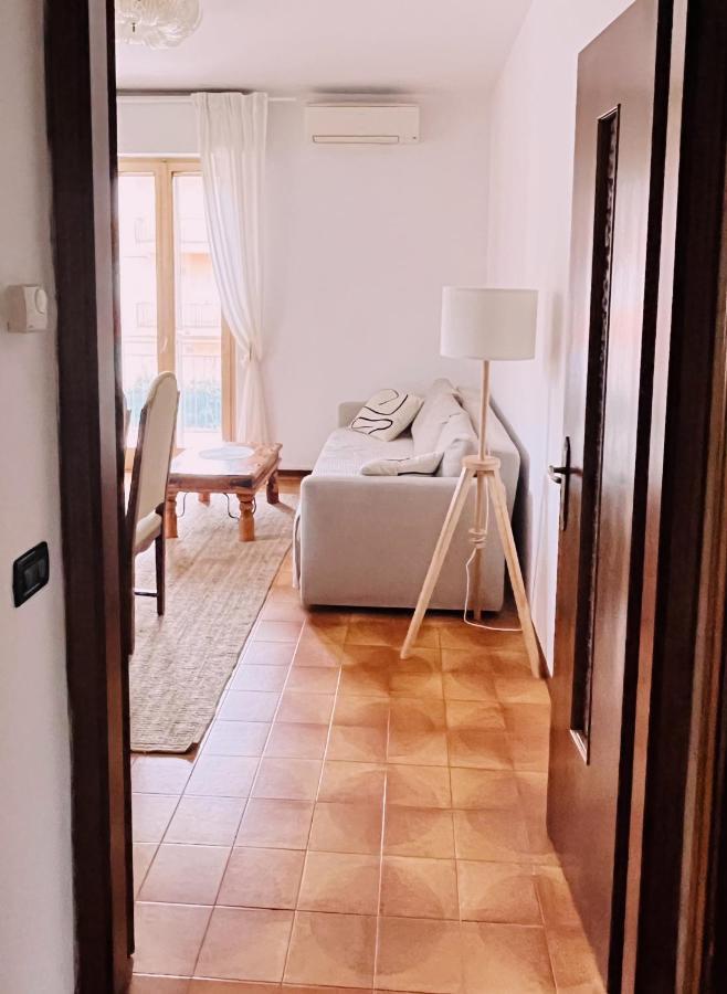 Apartment Al Lago, トッリ・デル・ベーナコ エクステリア 写真