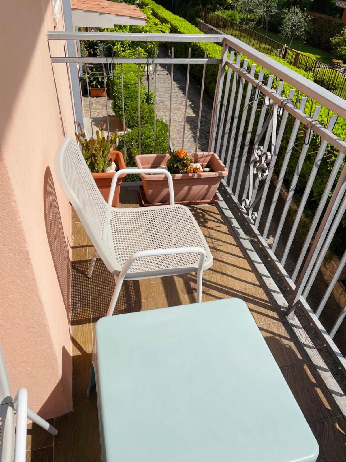 Apartment Al Lago, トッリ・デル・ベーナコ エクステリア 写真